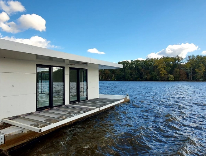 plywajace-domy-modulowe-na-platformach-betonowych12.jpg